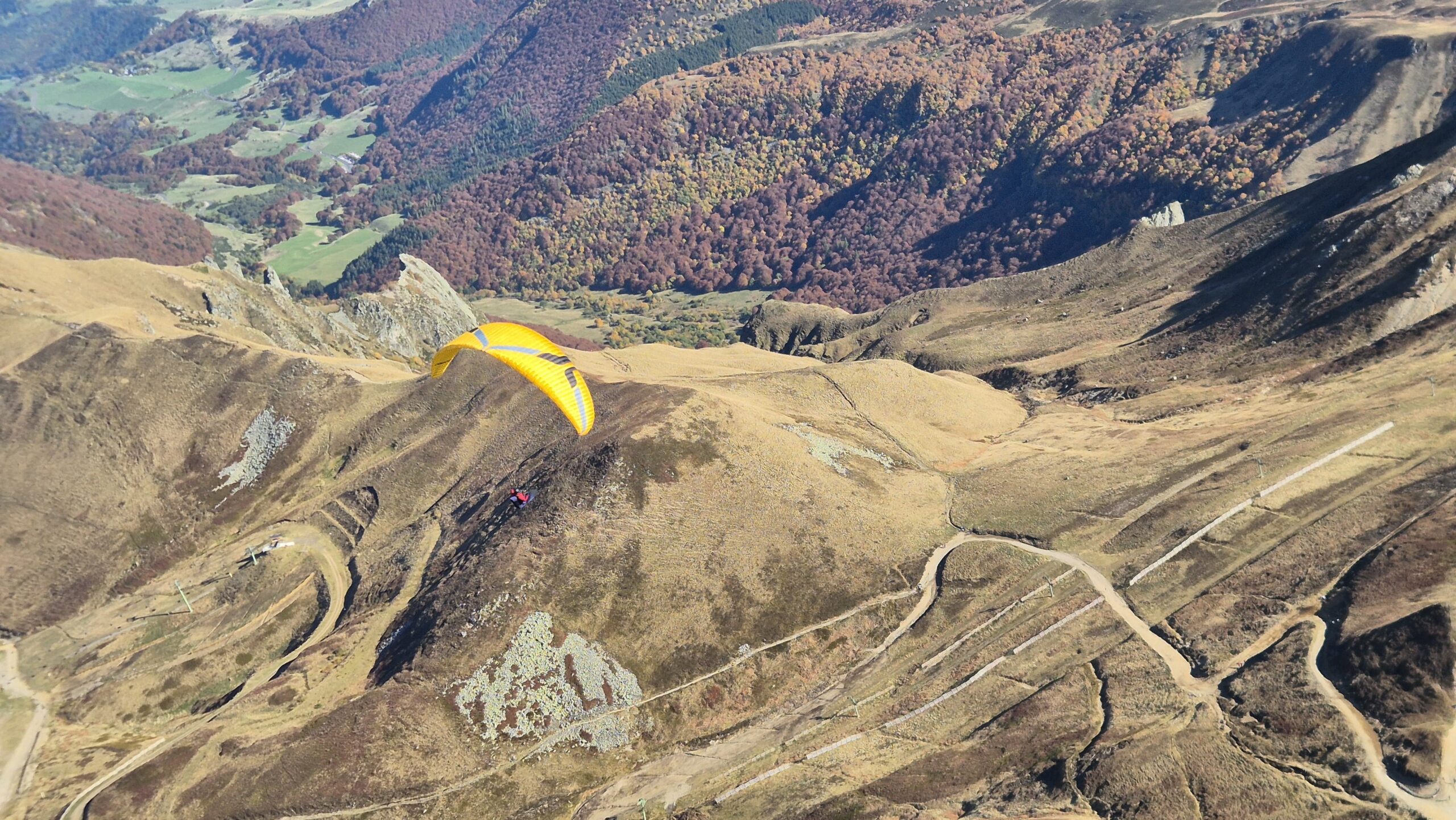 Marche et vol de la Fontaine Salée jusqu’au Sancy du 18 octobre 2025